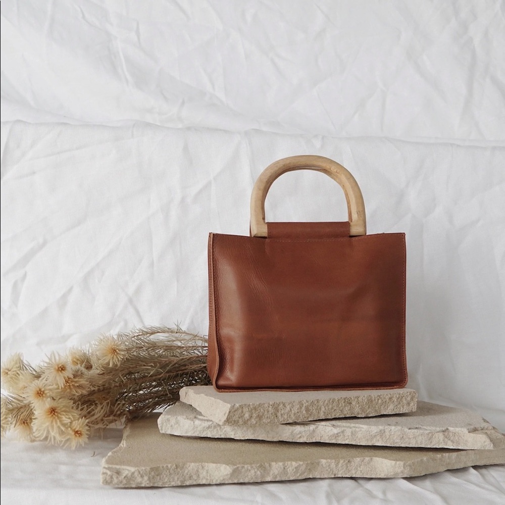 St. Agni Agnes Petit Bag in Vintage Tan